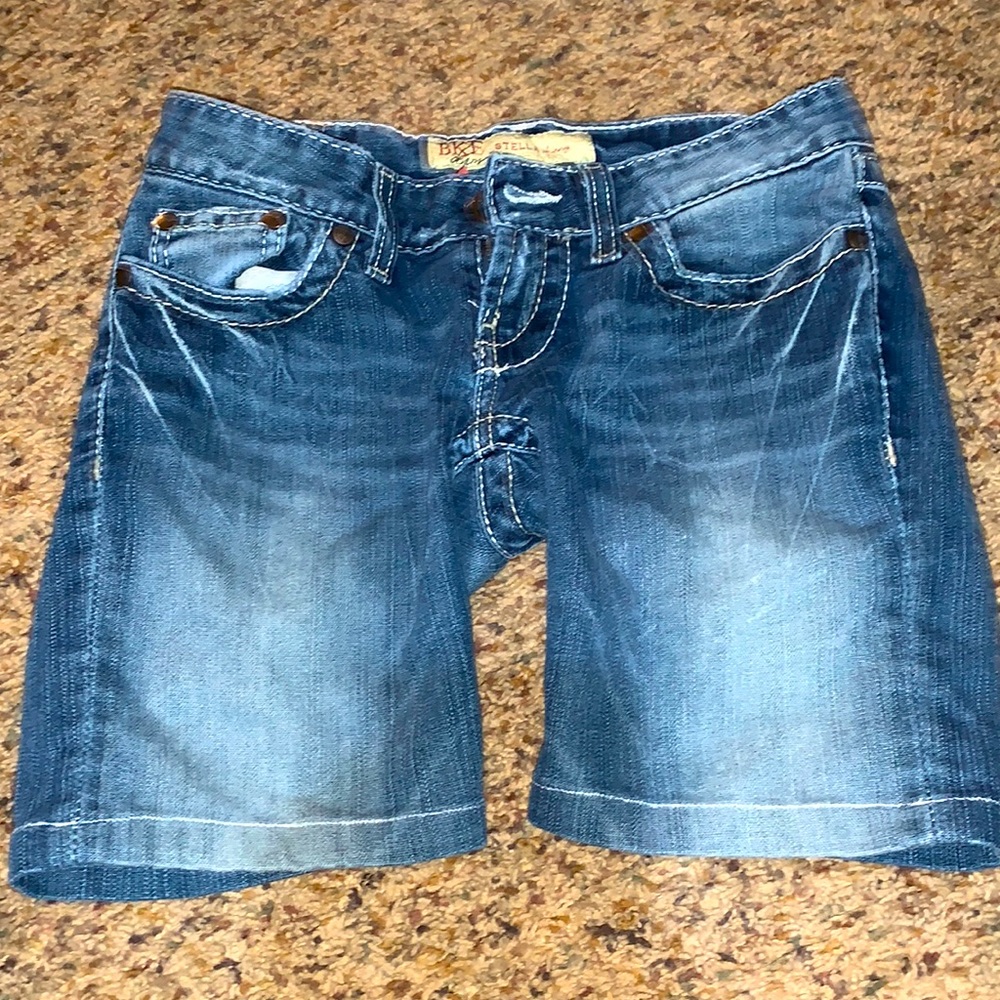 super cute jean shorts